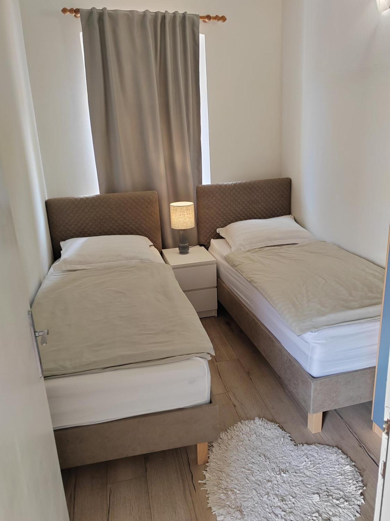 Apartments Ani Vela Luka Luaran gambar