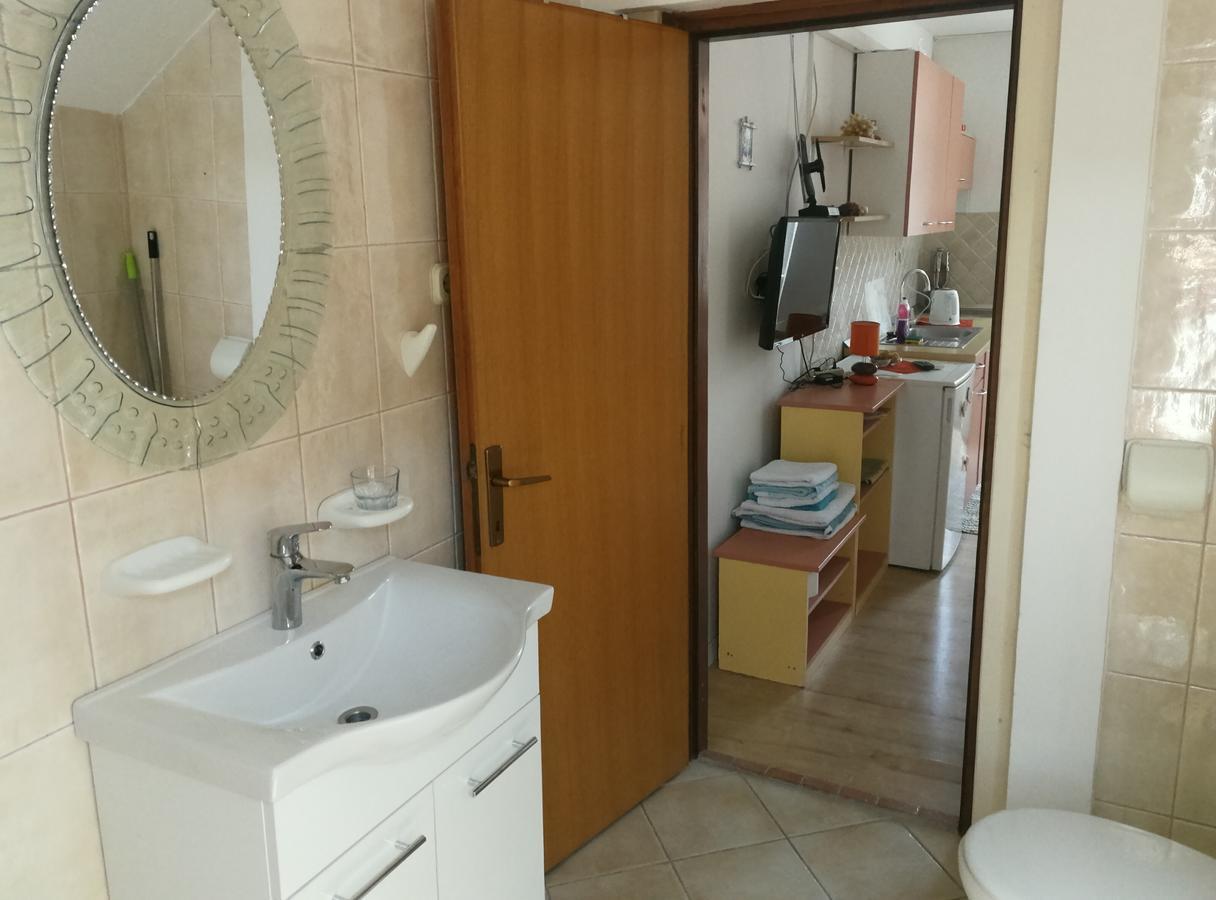 Apartments Ani Vela Luka Luaran gambar